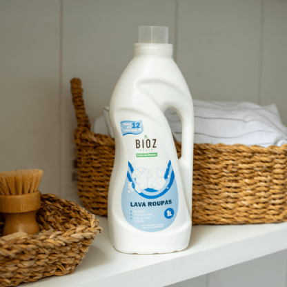 Lava Roupas 1L Caixa - Bioz Green