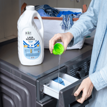 Lava Roupas 3L Caixa - Bioz Green